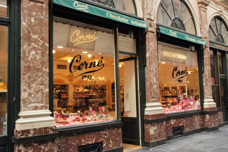 boulangerie-AUVARE-min_chocolate_chocolaterie_shop_luxury_chic_gallery_brussels_belgium-558146